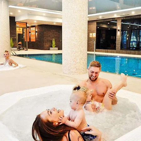 Balticon Nadmorskie Tarasy Apartmanhotel 3*