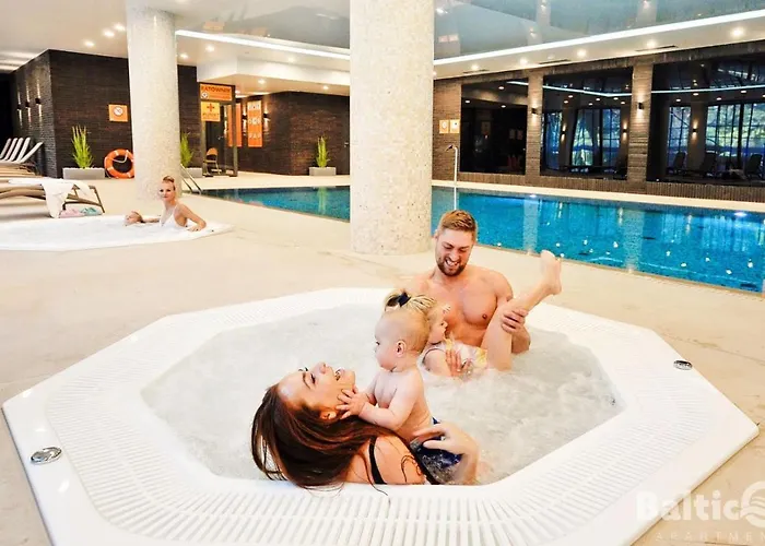 Aparthotel Balticon Nadmorskie Tarasy 3*